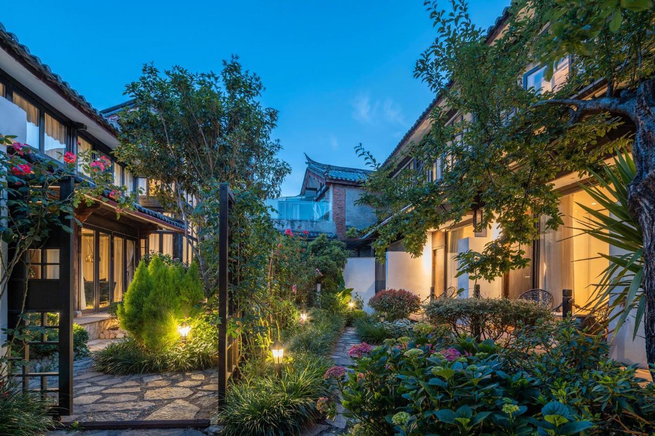 The Bivou Lijiang Hotell Lijiang  Exteriör bild